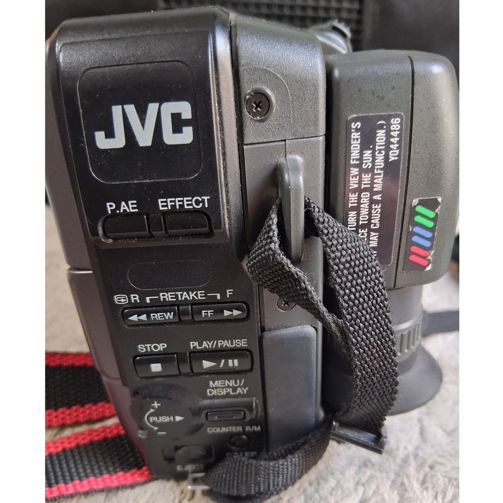 Vtg JVC GR-AX841U VHS-C Camcorder Bundle PARTS REPAIR ONLY Case Logic Bag Charge